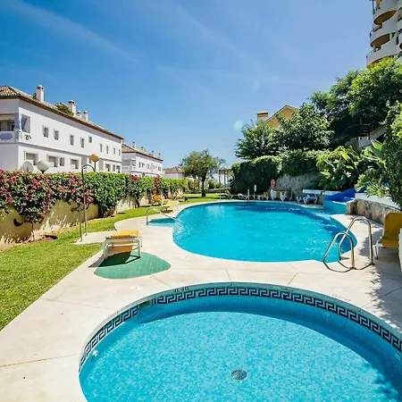 Senorio Giralda-sag Roomservice Apartamento Marbella
